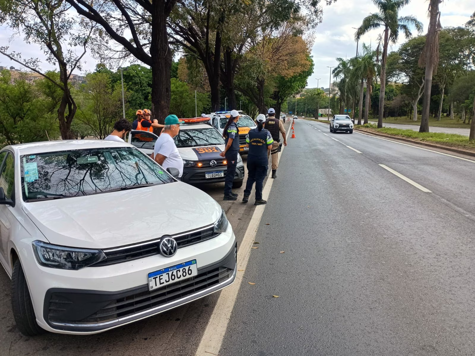 Claro! Por favor, forneça a legenda que você gostaria que eu reescrevesse.