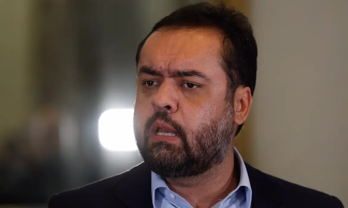 O governador do Rio, Cláudio Castro, afirmou nesta quarta-feira (29) que a Operação Contenção foi bem-sucedida e que os únicos falecidos durante os confrontos foram os policiais.