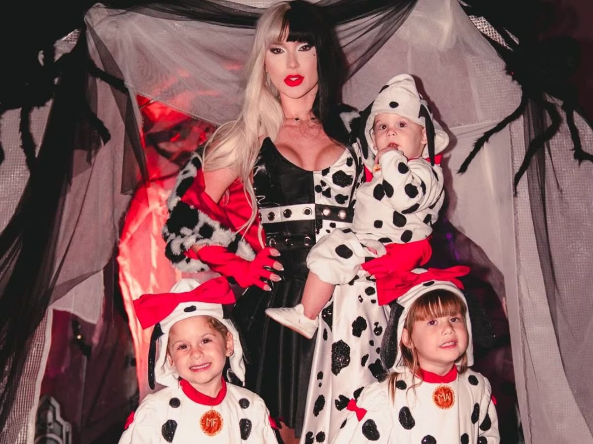 Virgínia e os filhos participaram da festa de Halloween organizada pelo atleta Vini Jr