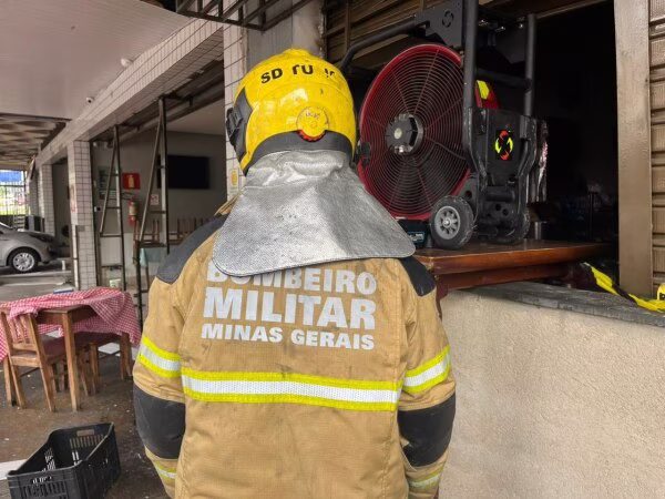 A explosão no restaurante pode ter sido provocada por uma mangueira solta