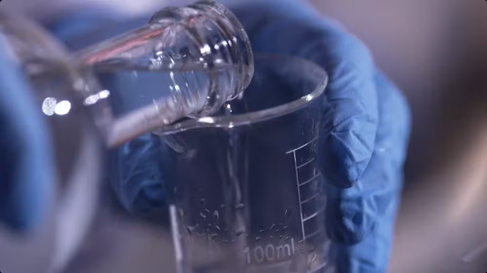 A origem do metanol pode estar associada a combustíveis