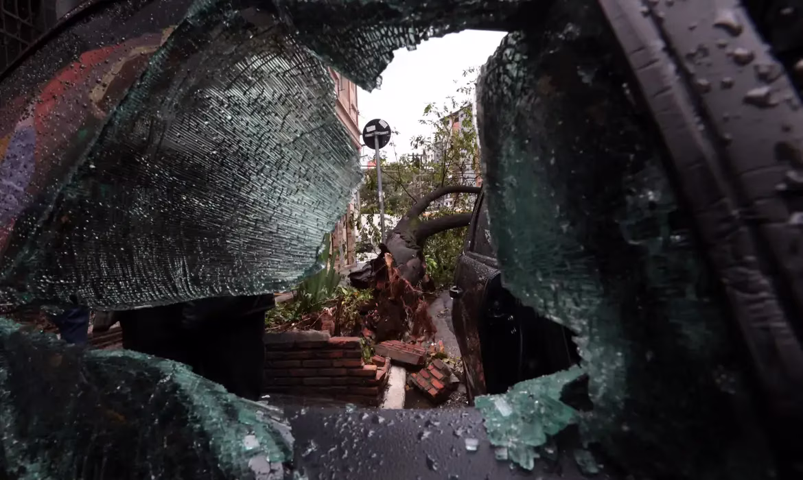 A determinação do tribunal foi resultante de uma ação civil pública proposta pela Promotoria de Justiça de Habitação e Urbanismo de São Paulo contra o município.