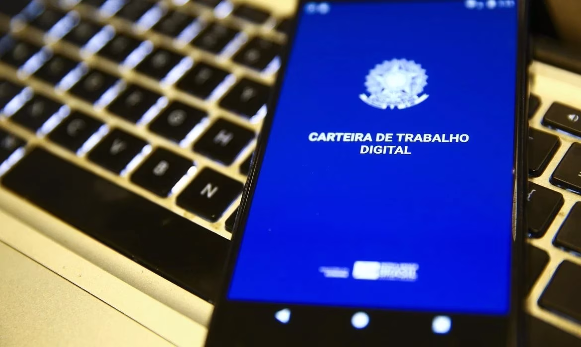 Os interessados podem verificar e se inscrever nas oportunidades através do aplicativo Sine Fácil, que pode ser baixado gratuitamente para Android e iOS