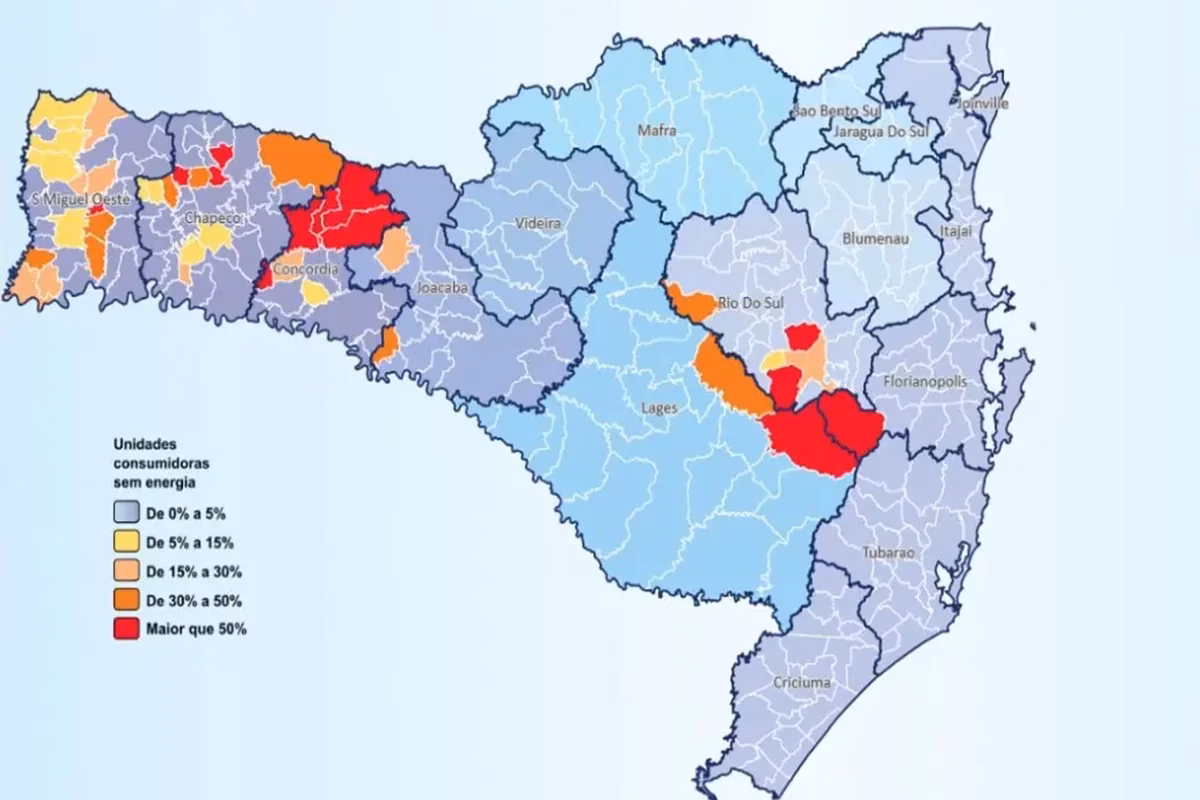 Fortes ventos e tempestades impactam municípios do Oeste, da Serra e da Grande Florianópolis