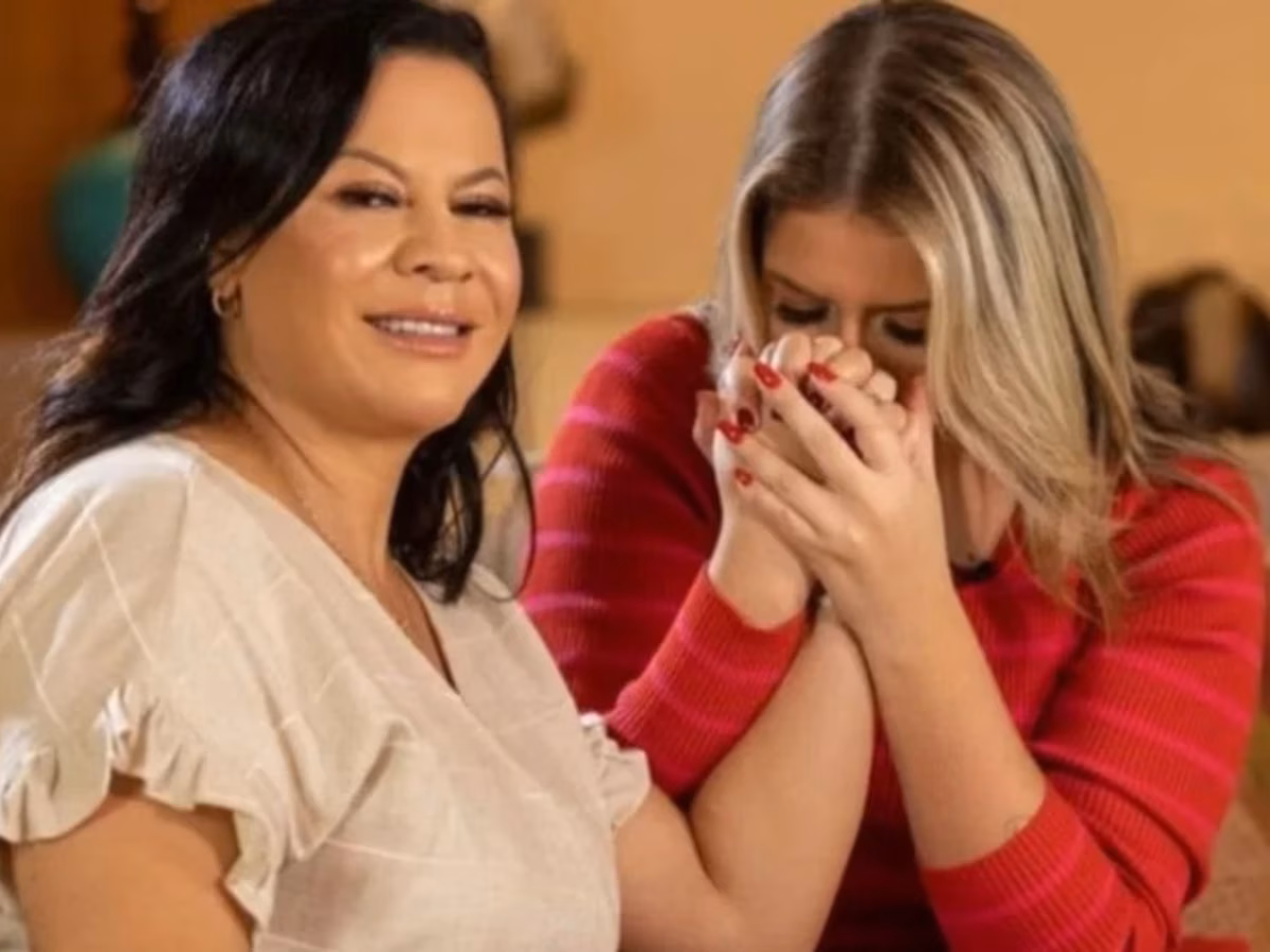 Marília Mendonça ao lado de sua mãe, Dona Ruth