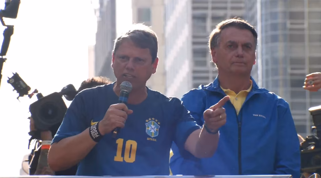 Tarcísio de Freitas e Jair Bolsonaro se encontram