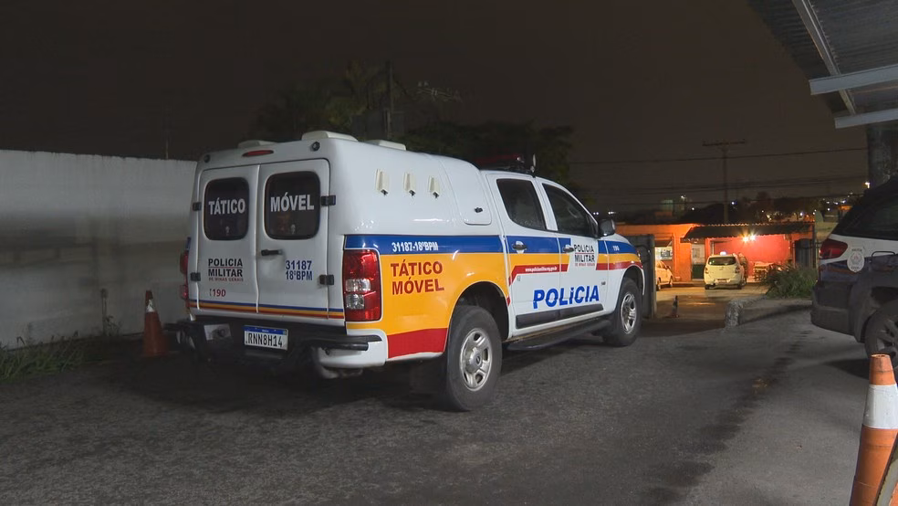 Policiais do Tático Móvel realizavam patrulhamento preventivo quando identificaram e abordaram o suspeito