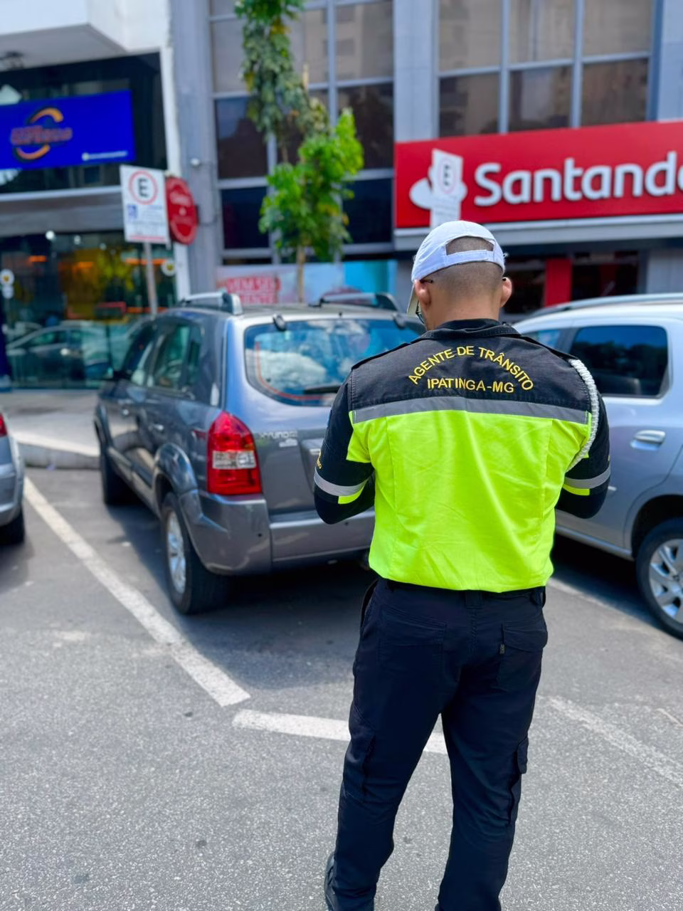 SUGESTÃO DE PAUTA: Prefeitura de Ipatinga mantém operação contra estacionamento irregular e leva ação ao bairro Horto