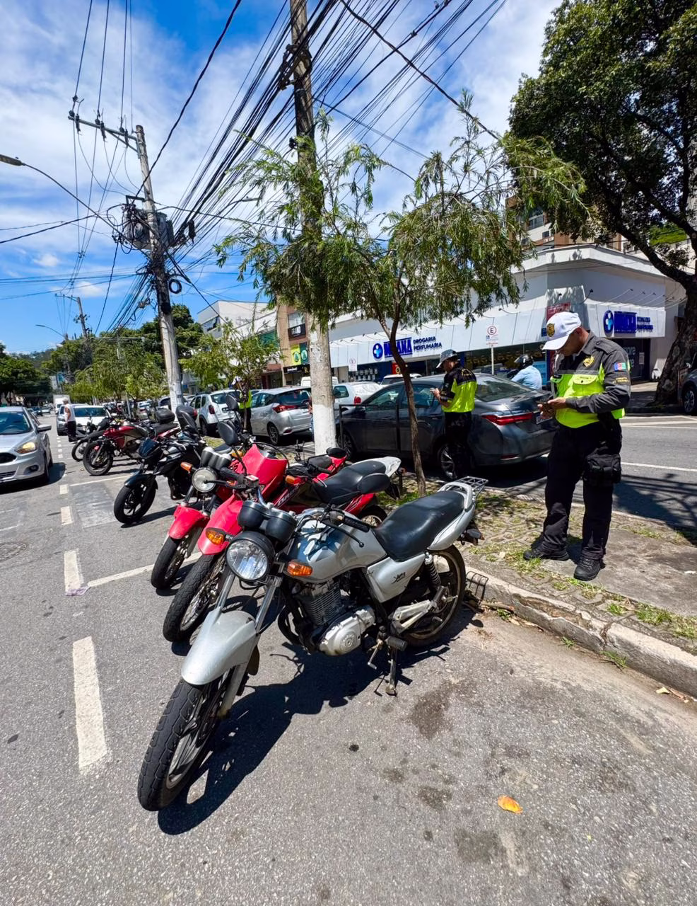 SUGESTÃO DE PAUTA: Prefeitura de Ipatinga mantém operação contra estacionamento irregular e leva ação ao bairro Horto