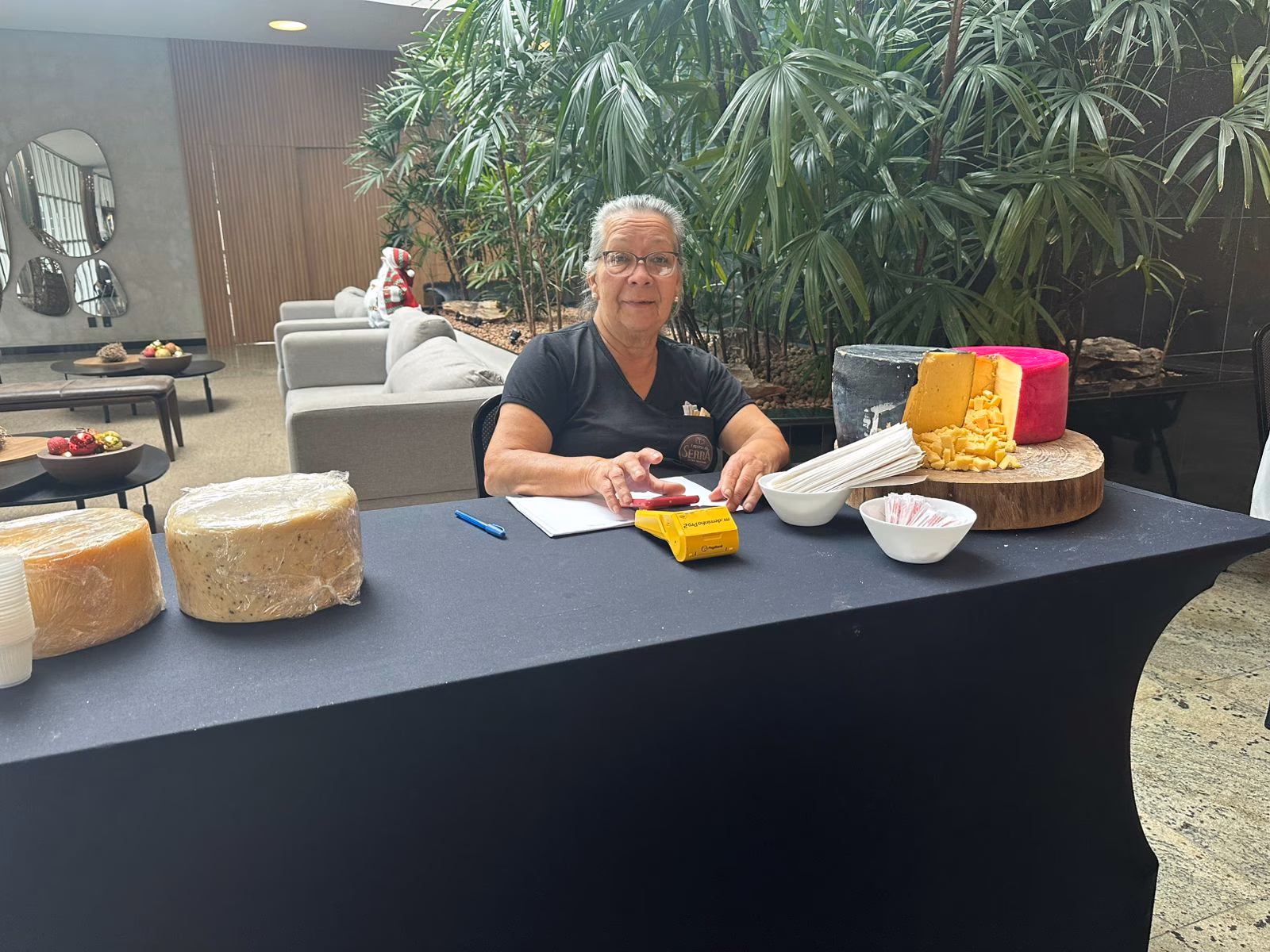 Responderei quando você enviar a legenda original que deseja reescrever