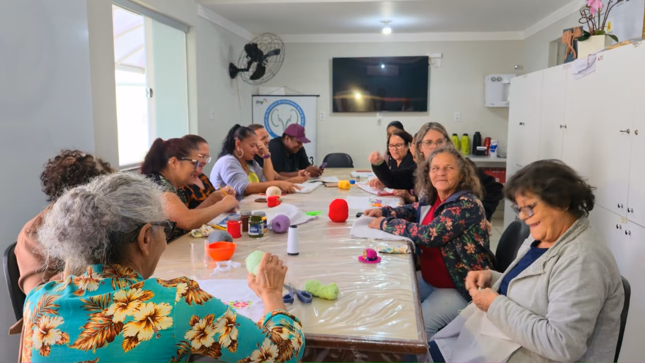 :: Sugestão de pauta - No Hospital Márcio Cunha, voluntariado da Apirva transforma a rotina de pacientes e familiares da hemodiálise ::