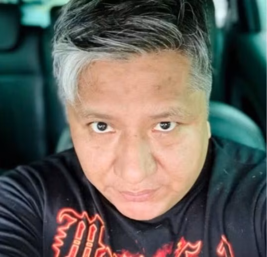 Médico é flagrado em bar enquanto gestante aguardava atendimento; bebê morreu durante o parto