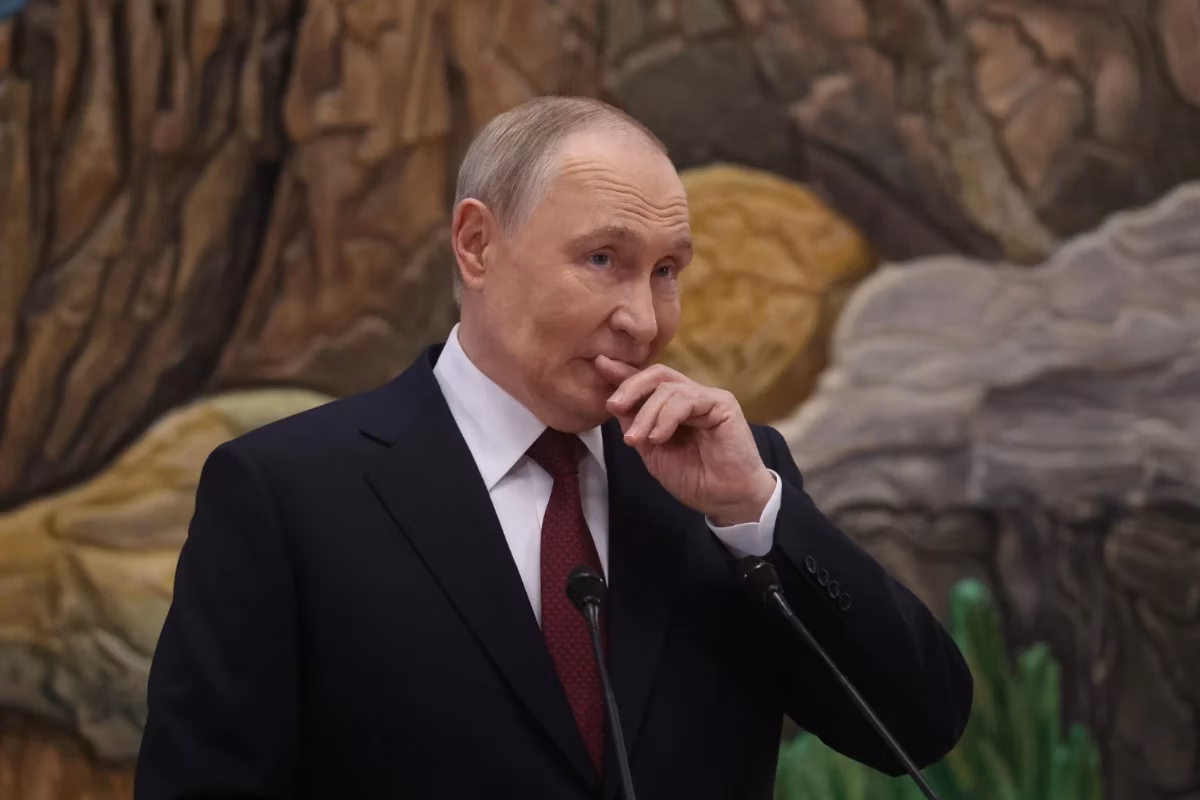 O presidente ucraniano, Volodymyr Zelensky, afirmou que o país liderado por Putin lançou mais de 500 drones e 36 mísseis