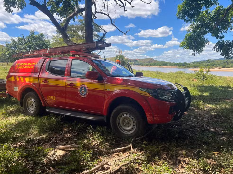 Bombeiros realizaram o resgate do corpo