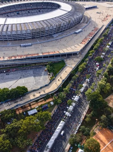 A prova reúne milhares de competidores vindos de diferentes regiões do país