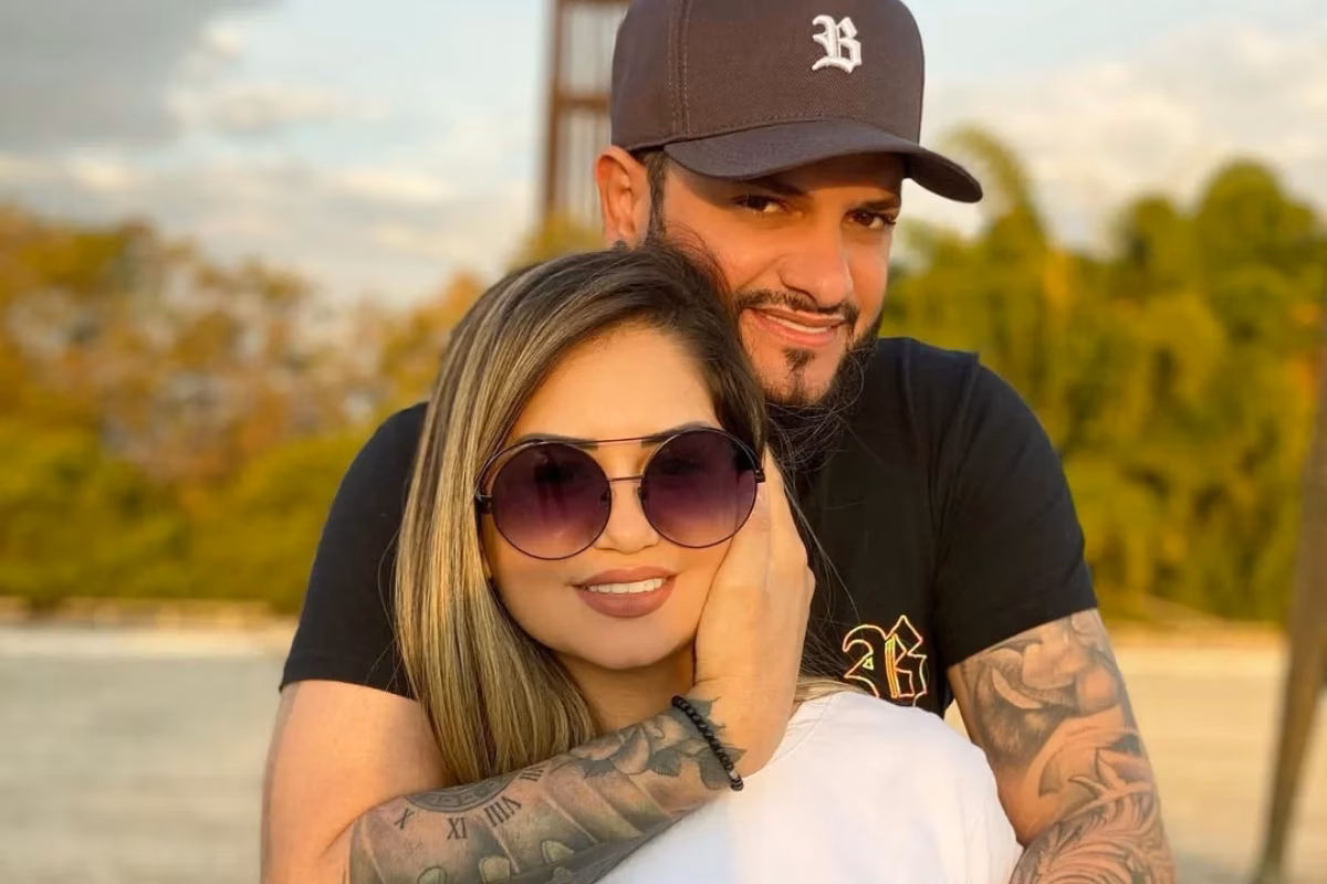 Lays Alves ao lado de Diego