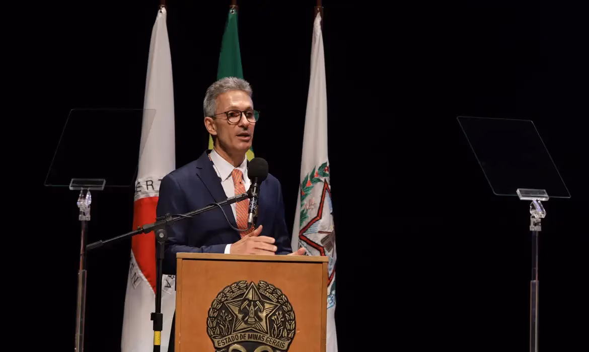 Governador de Minas já declarou que concederia anistia a Bolsonaro se fosse eleito presidente, posição semelhante à de outros candidatos de direita ao cargo