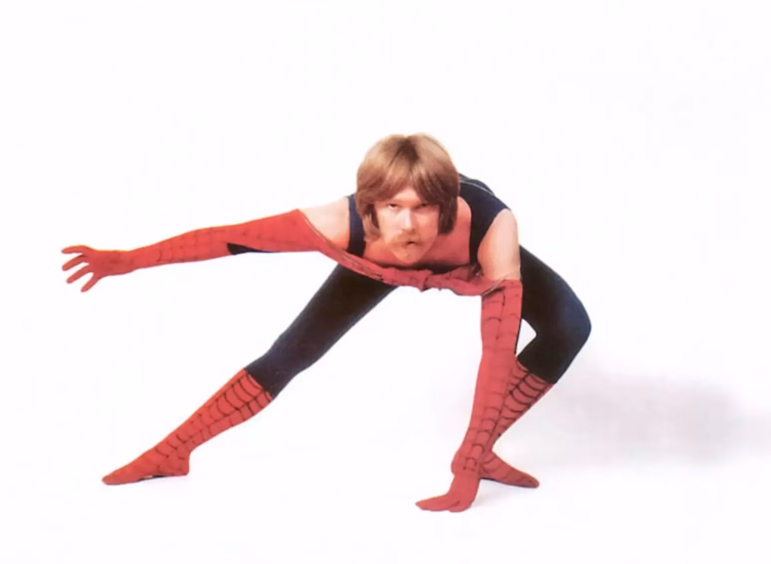 Danny Seagren, ator, marionetista e dançarino, foi o primeiro intérprete do Homem-Aranha em live-action