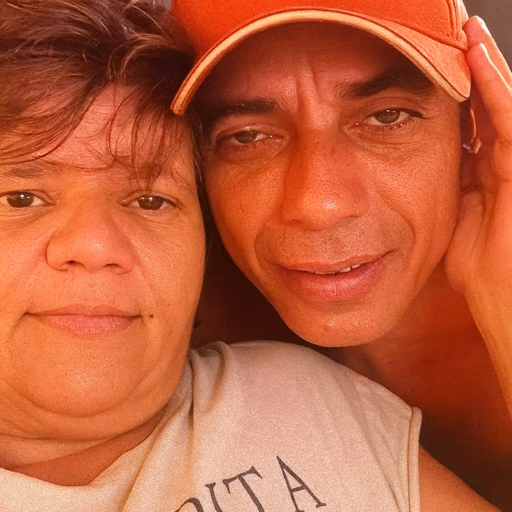 Homem atira na esposa e passa a noite ao lado do corpo dela