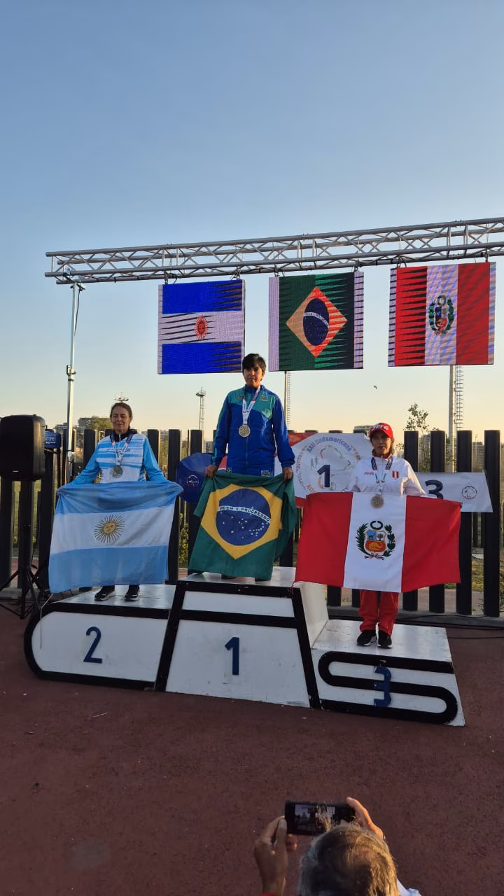 SUGESTÃO DE PAUTA: Atleta de Ipatinga conquista cinco medalhas no Sul-Americano de Atletismo