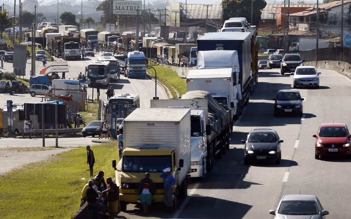 MPDFT orienta o GDF a acompanhar publicações sobre a greve dos caminhoneiros