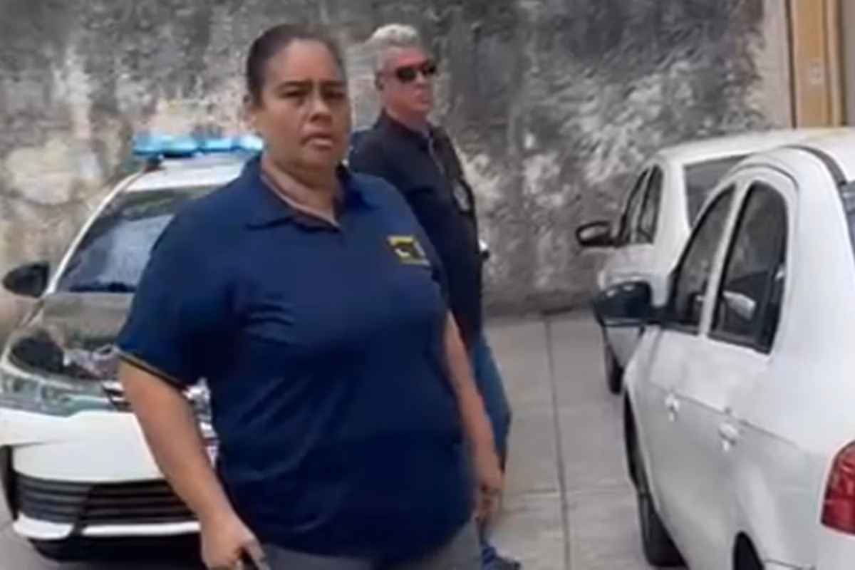 De acordo com a Polícia Civil, ela não ofereceu resistência à prisão e será levada ao sistema penitenciário, ficando à disposição da Justiça