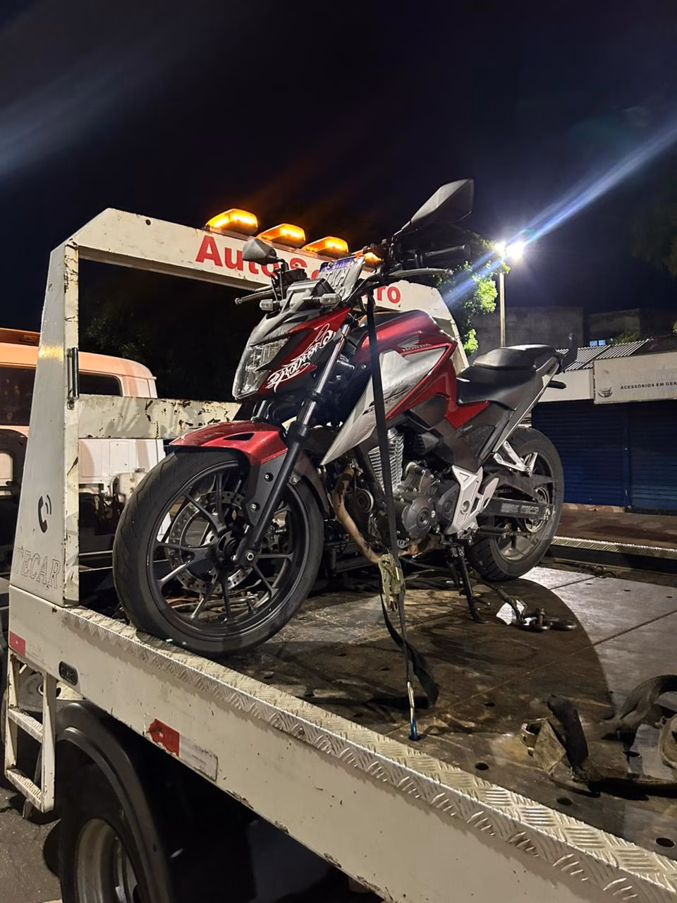 Sugestão de pauta: Polícia Municipal prende motociclista que praticava “grau” e apreende adolescente com moto furtada no Centro de Ipatinga