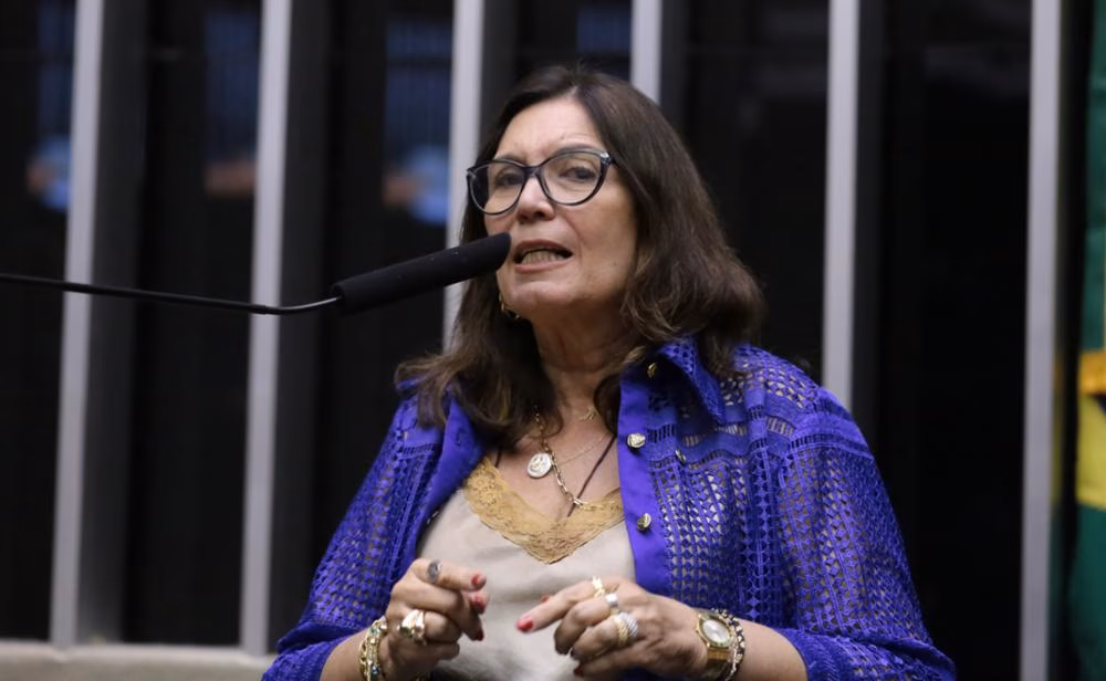 Bia Kicis durante evento público