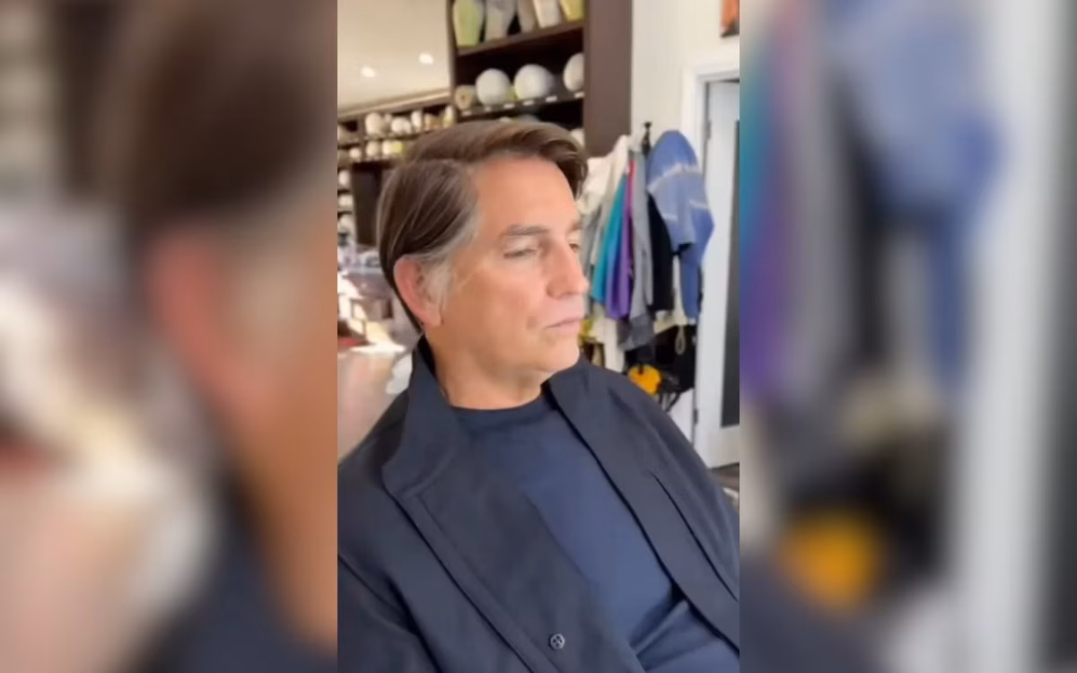 Jim Caviezel caracterizado como Jair Bolsonaro em produção cinematográfica