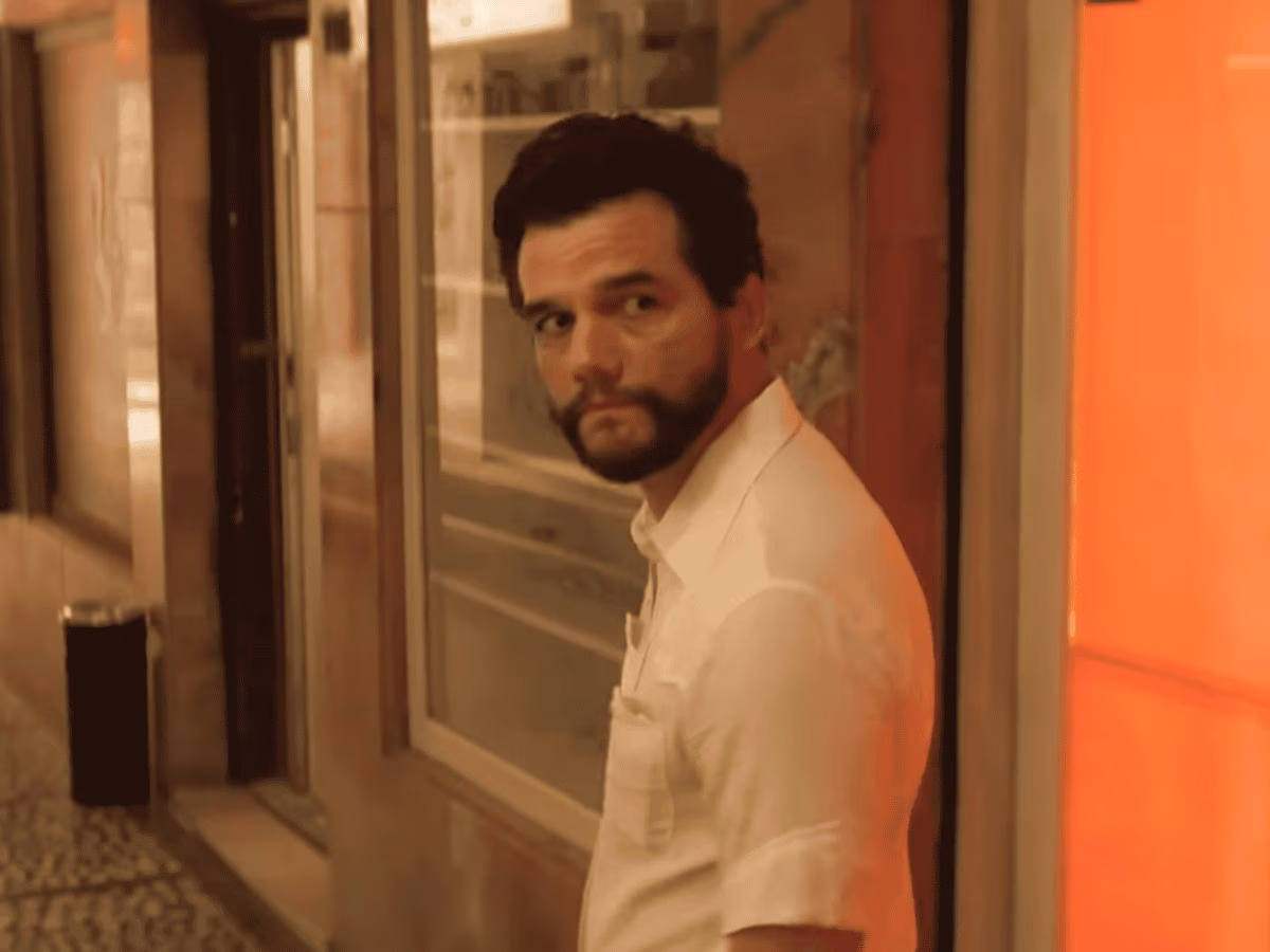 Wagner Moura no filme O agente secreto