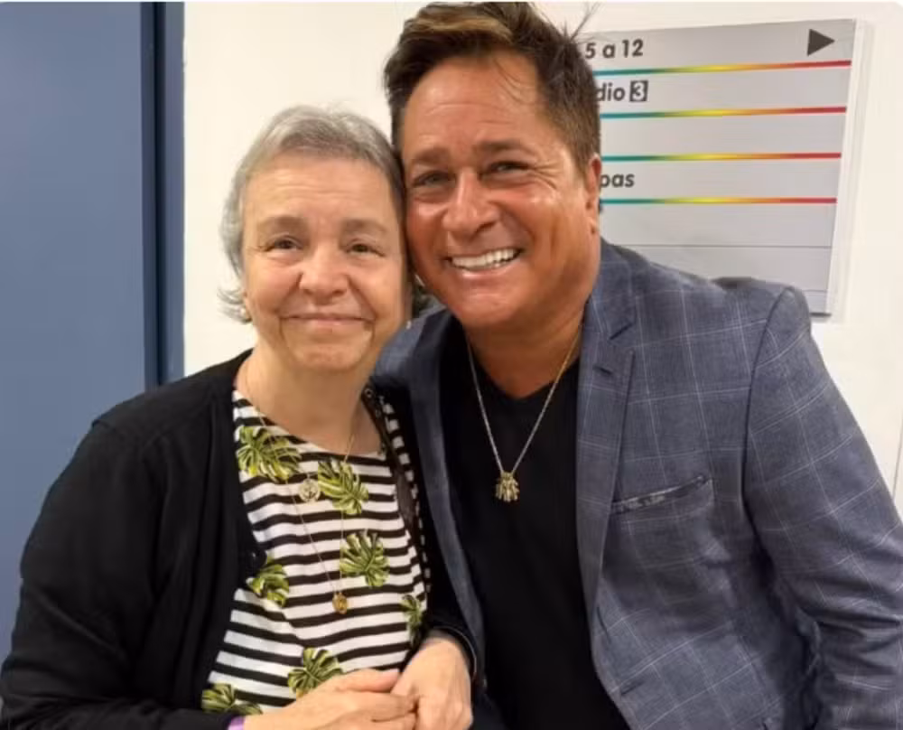 Velório do corpo de Ede Cury, assessora de imprensa do cantor Leonardo