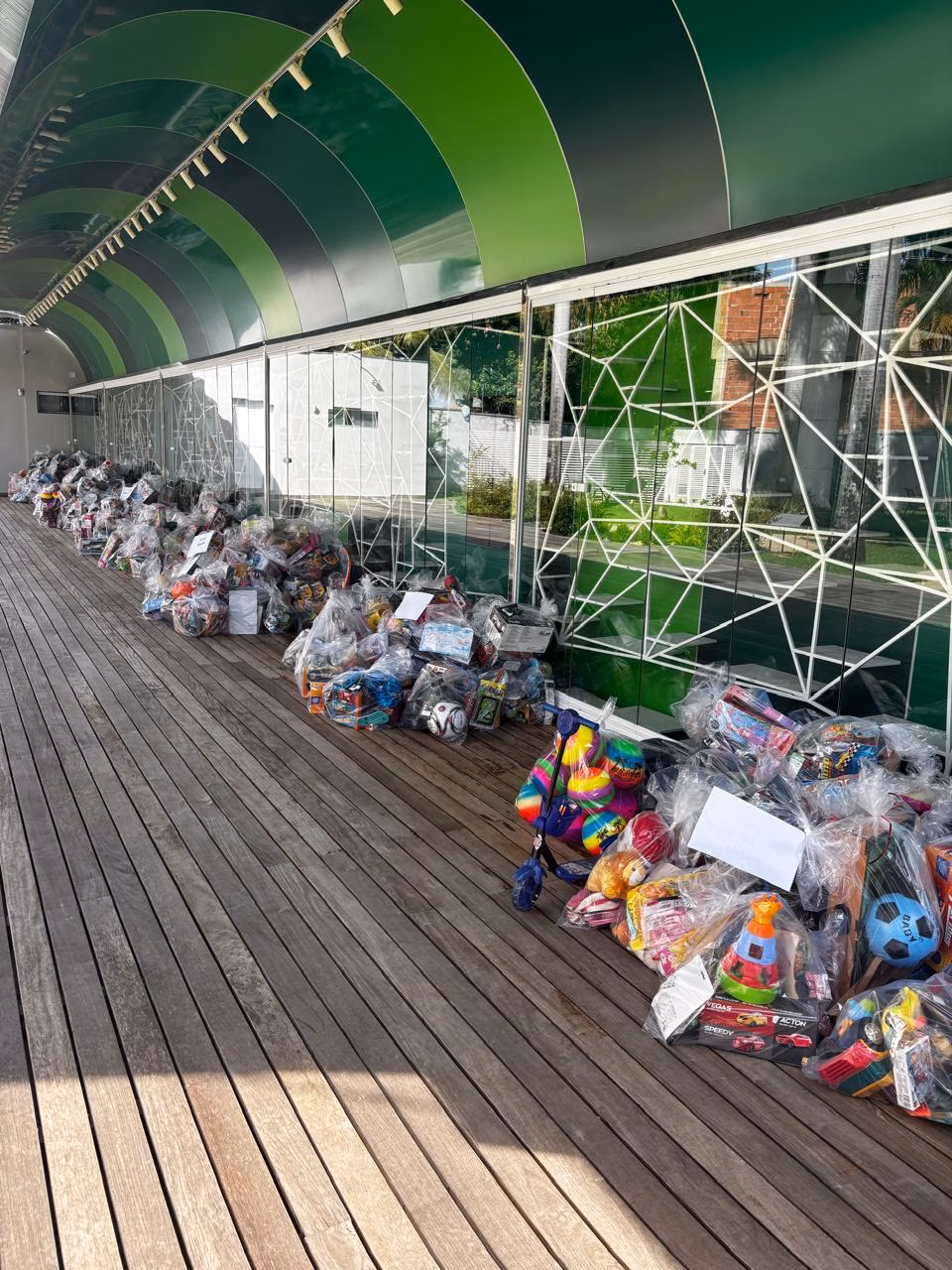 Entrega das doações do Natal solidário