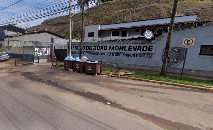 Mesmo após a realização dos procedimentos necessários, o homem não resistiu às complicações causadas pela doença. O caso reacende o debate sobre as condições de acompanhamento de saúde de detentos no sistema prisional