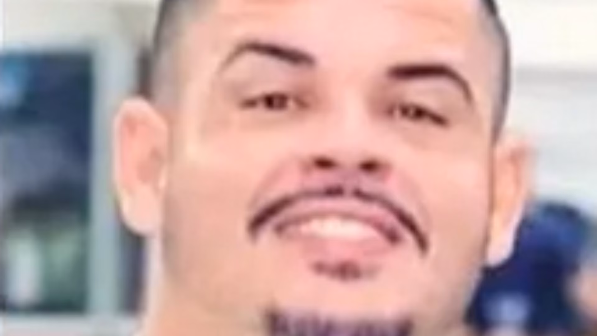 Populares ainda tentaram socorrer a vítima e a levaram até a base da concessionária, mas Nicanor não resistiu aos ferimentos. Imagens que circulam nas redes sociais mostram parte da confusão instantes antes do homicídio.