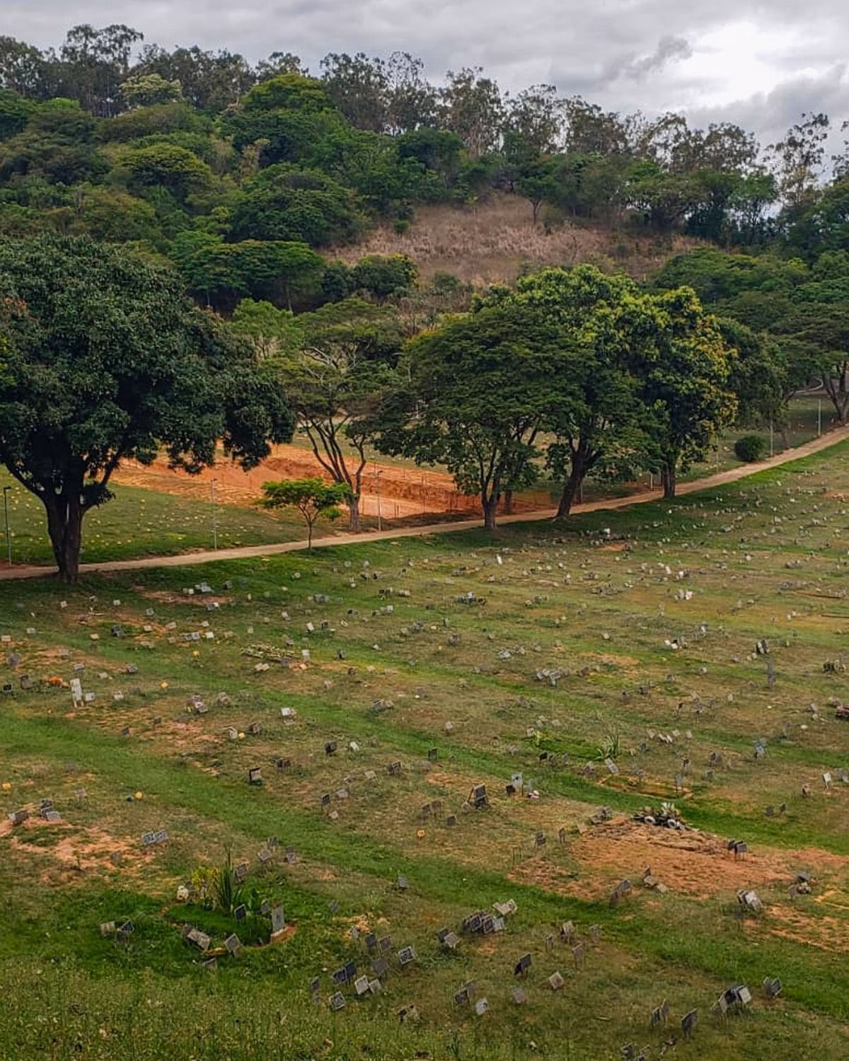 SUGESTÃO DE PAUTA: Prefeitura de Ipatinga convoca habilitados para formalização da aquisição de jazigos perpétuos no Cemitério Senhora da Paz