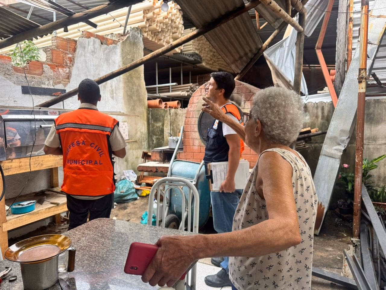 Sugestão de pauta: Defesa Civil de Ipatinga registra mais de 100 atendimentos desde sexta-feira (12) após chuva e ventos intensos