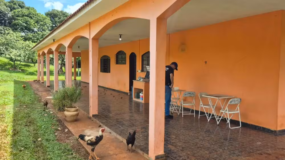 Local utilizado como cativeiro por sequestradores de empresário em Ribeirão Preto, SP