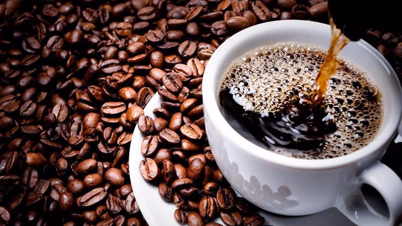 Mesmo com queda prevista para 2026, café continuará longe de ser barato