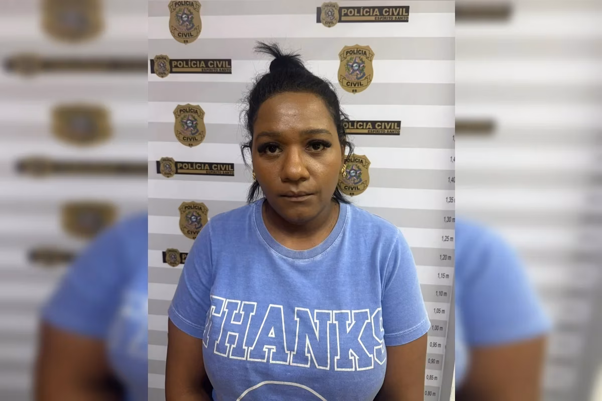 Segundo a PCES, ela utilizava expedientes fraudulentos para acessar contas bancárias de pessoas ligadas à empresa, realizando transferências