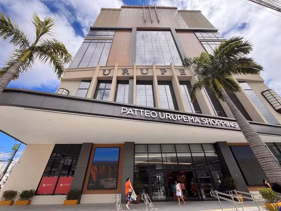 Cinco shoppings da região oferecem oportunidades que são para maiores de 18 anos, com ou sem experiência.