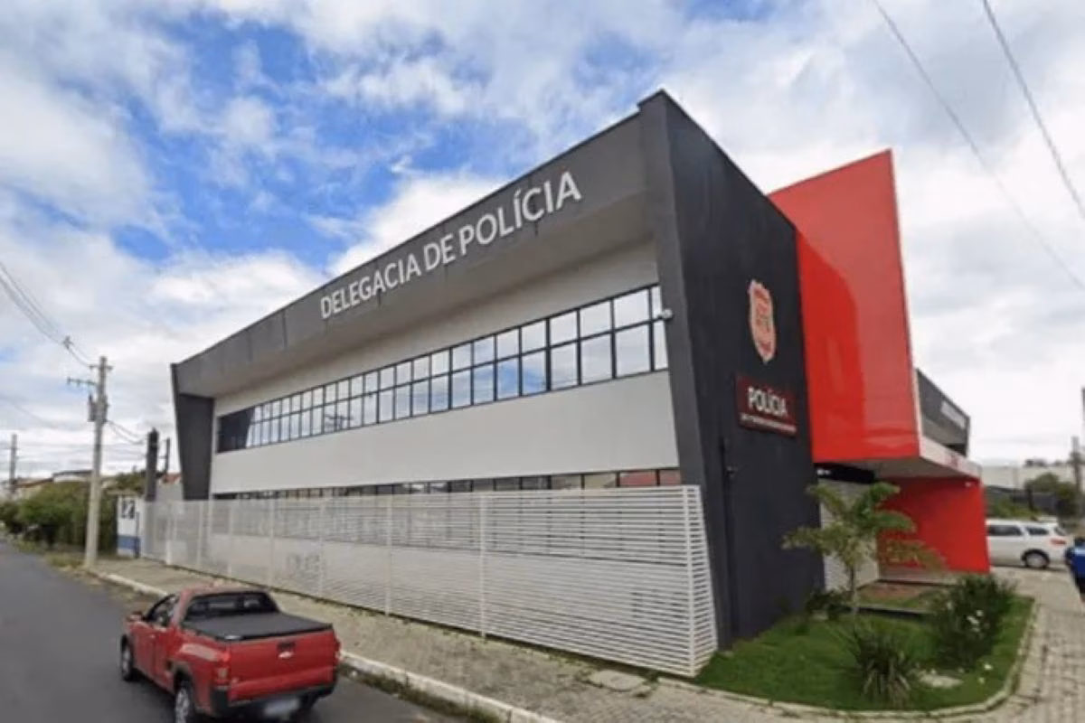 Detento beneficiado com saída temporária invadiu casa de idosos, tentou estuprar mulher de 89 anos e brigou com homem de 90 em Lorena.