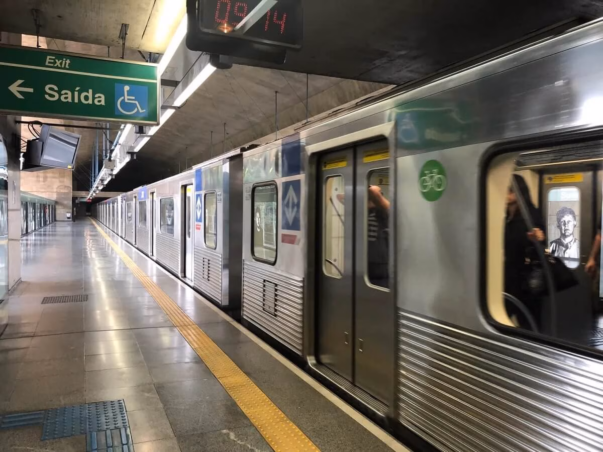 Falha em trem entre as estações Sacomã e Tamaduateí causou velocidade reduzida e maior tempo de parada entre as estações da Linha 2-Verde.