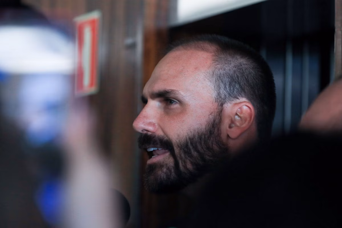 Eduardo Bolsonaro teve mandato cassado em dezembro de 2025
