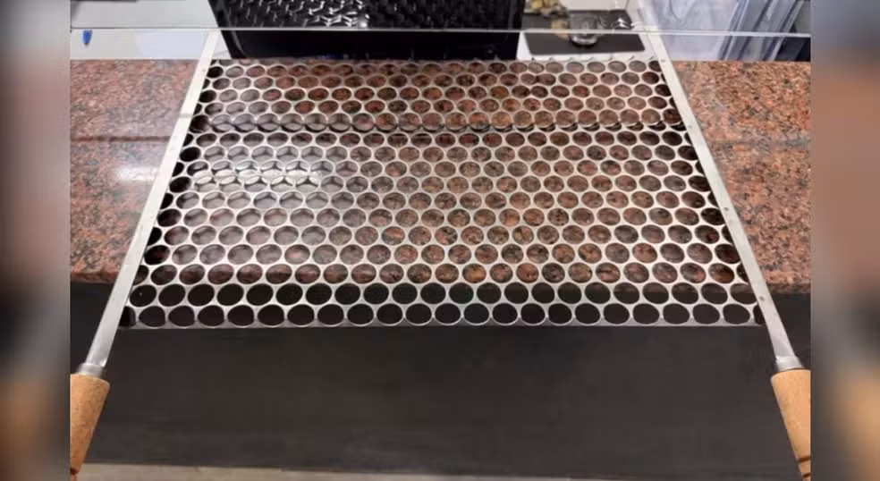 David Lucas da Silva teria atropelado dois rapazes de bicicleta, e agredido um deles com socos. Um deles golpeou a vítima com uma grelha de churrasco.