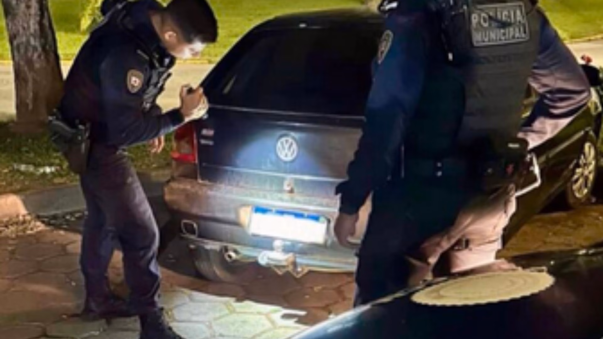 A abordagem ocorreu na Avenida Macapá, na região do bairro Veneza I.