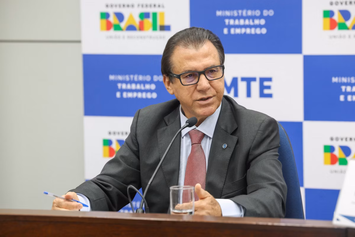 Luiz Marinho é o ministro do Trabalho