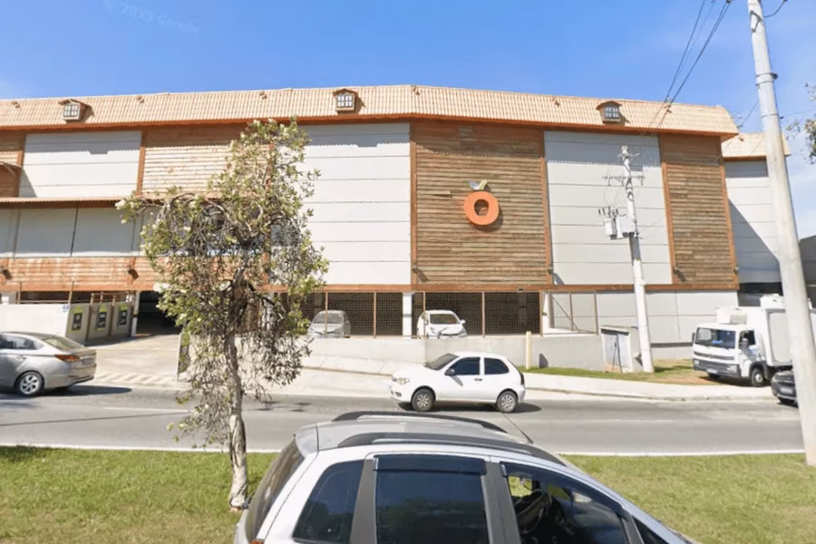 Elevador caiu na manhã desta sexta-feira (9/1) em uma unidade do Oba Hortifruti de Sorocaba.