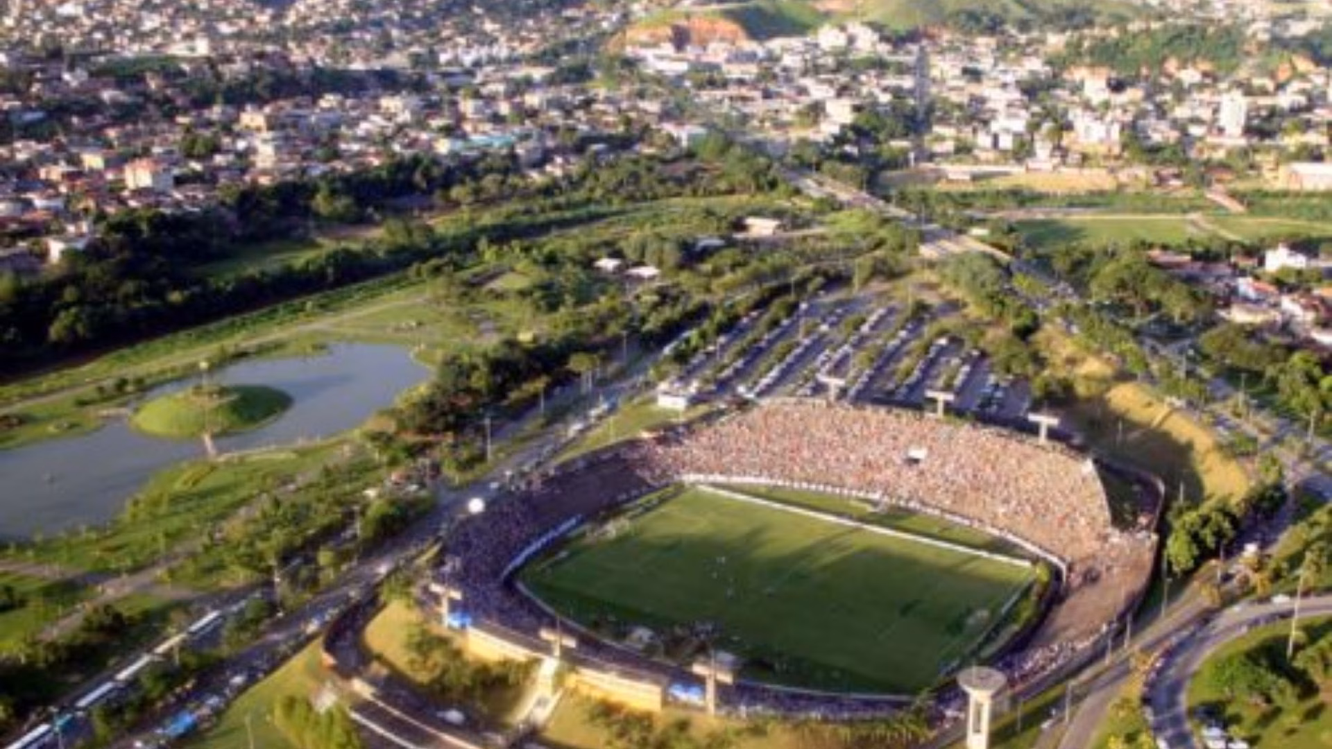Apesar das agressões descritas, não foram constatadas lesões aparentes na gestante.