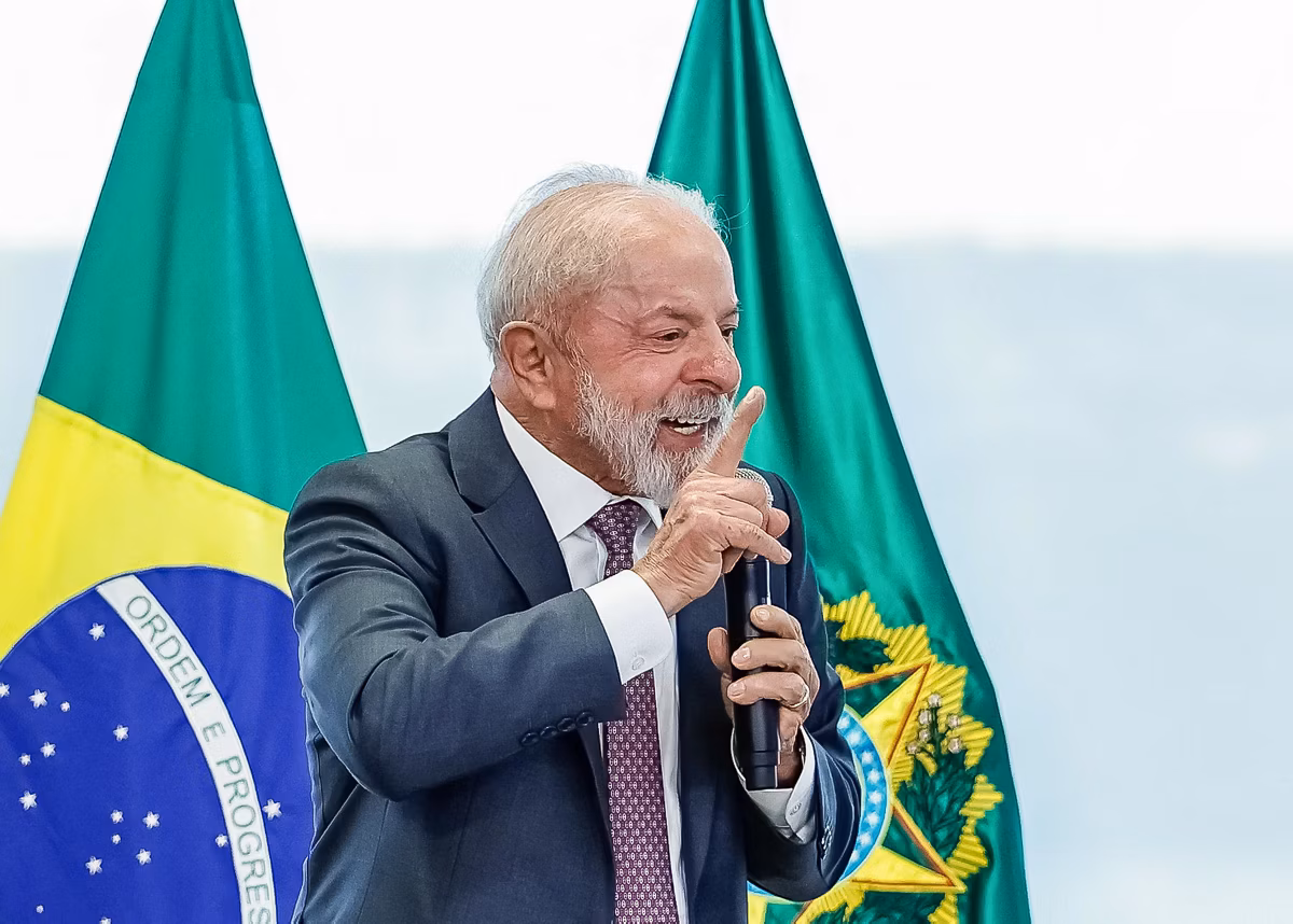 Presidente Lula defende solução política liderada por venezuelanos e rejeita ações unilaterais