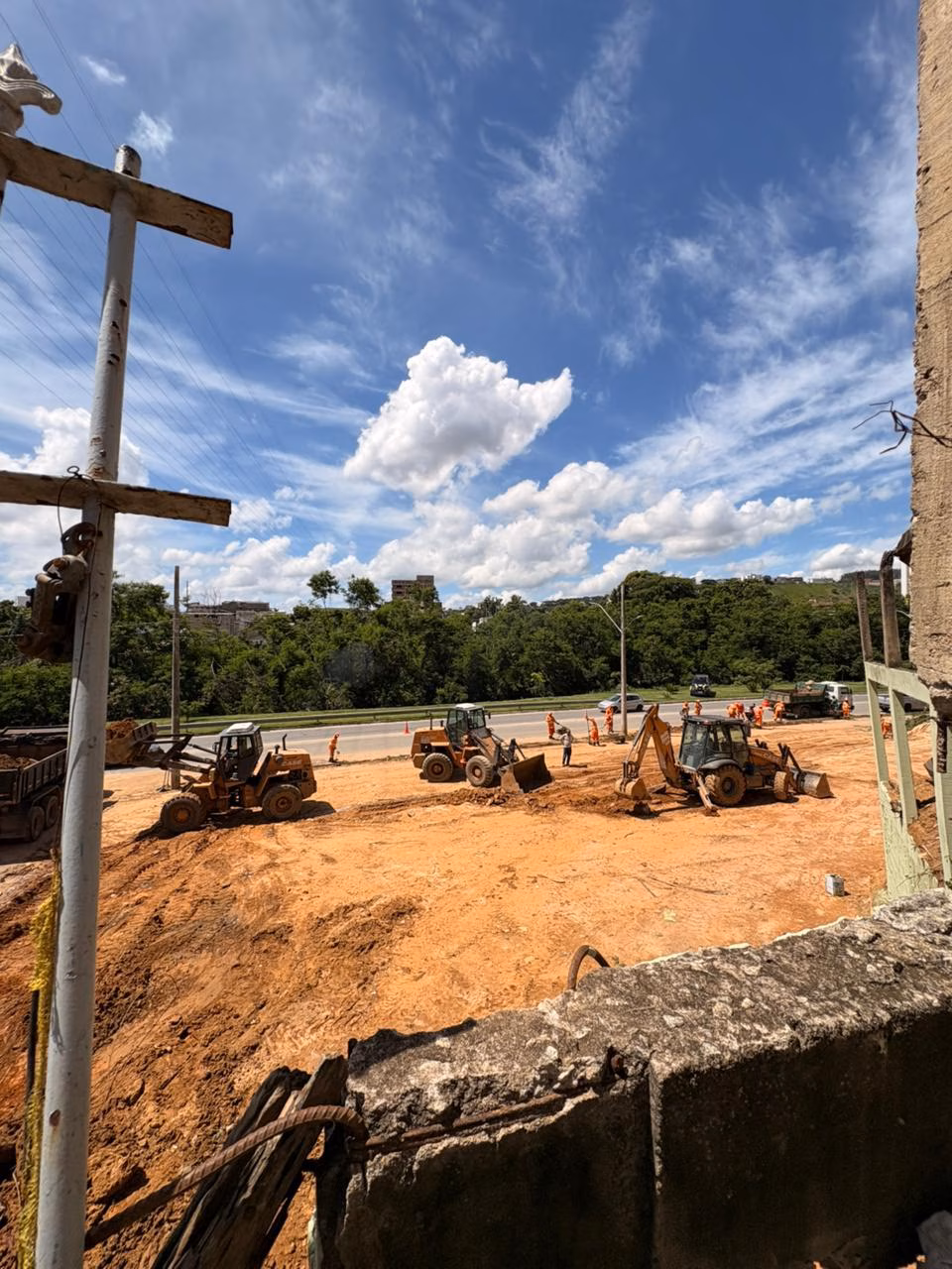 SUGESTÃO DE PAUTA: OPERAÇÃO RETOMADA - Força-tarefa da Prefeitura de Ipatinga segue intensa ao longo da semana na avenida Maanaim e no aglomerado Amazonita